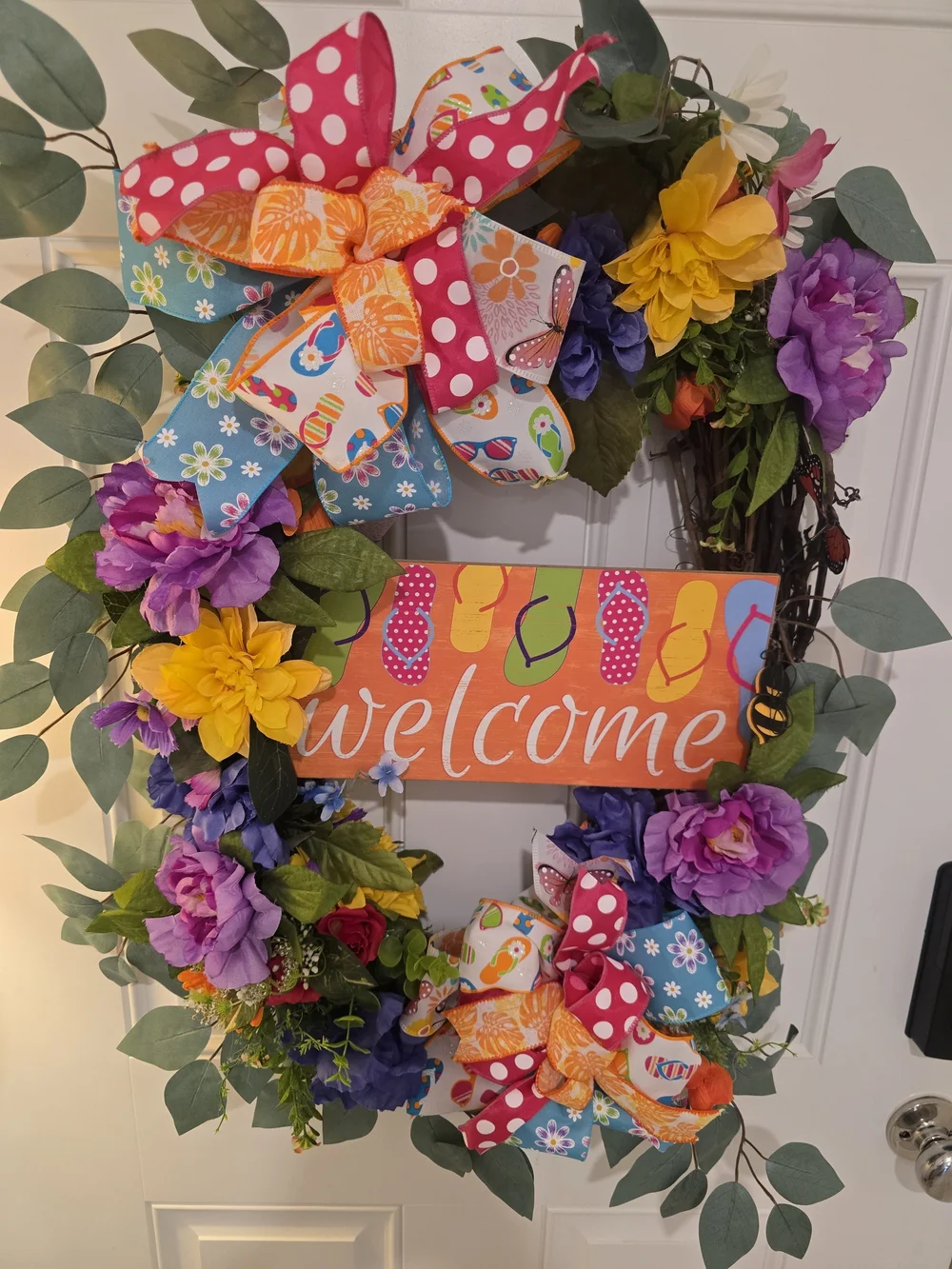 Bright Floral Welcome Wreath with Flip-Flop Sign